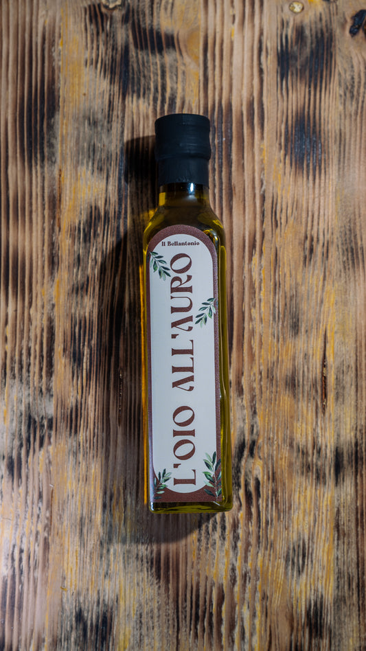 L'OIO ALL'AURO