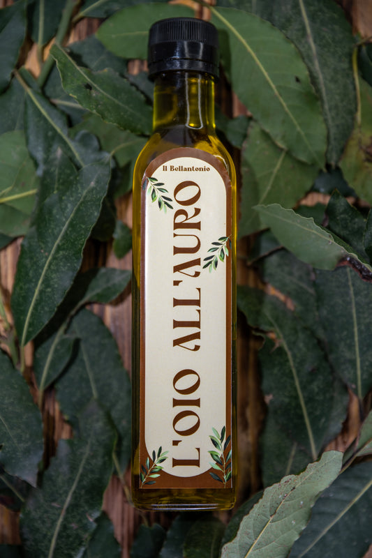 L'OIO ALL'AURO